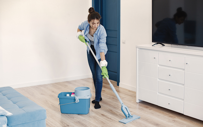Hourlycleaning element